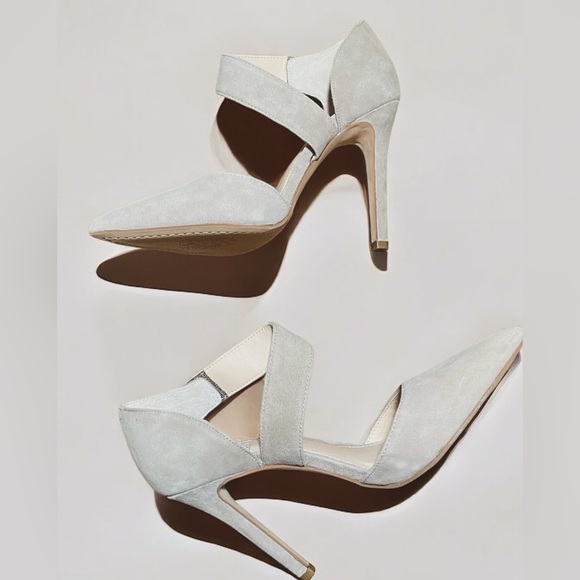 Vince Camuto Carlotte Suede Pumps Size 5 - Picture 4 of 4